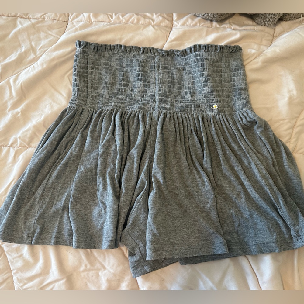 Natural life, daisy knit skort, size medium